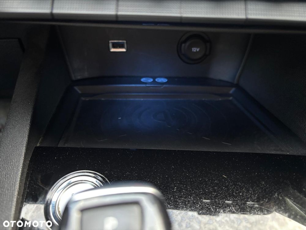 Peugeot 5008 BlueHDi 180 EAT8 GT Pack - 23