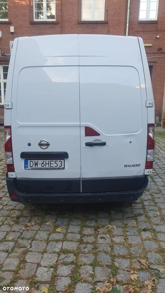 Nissan NV400 - 4