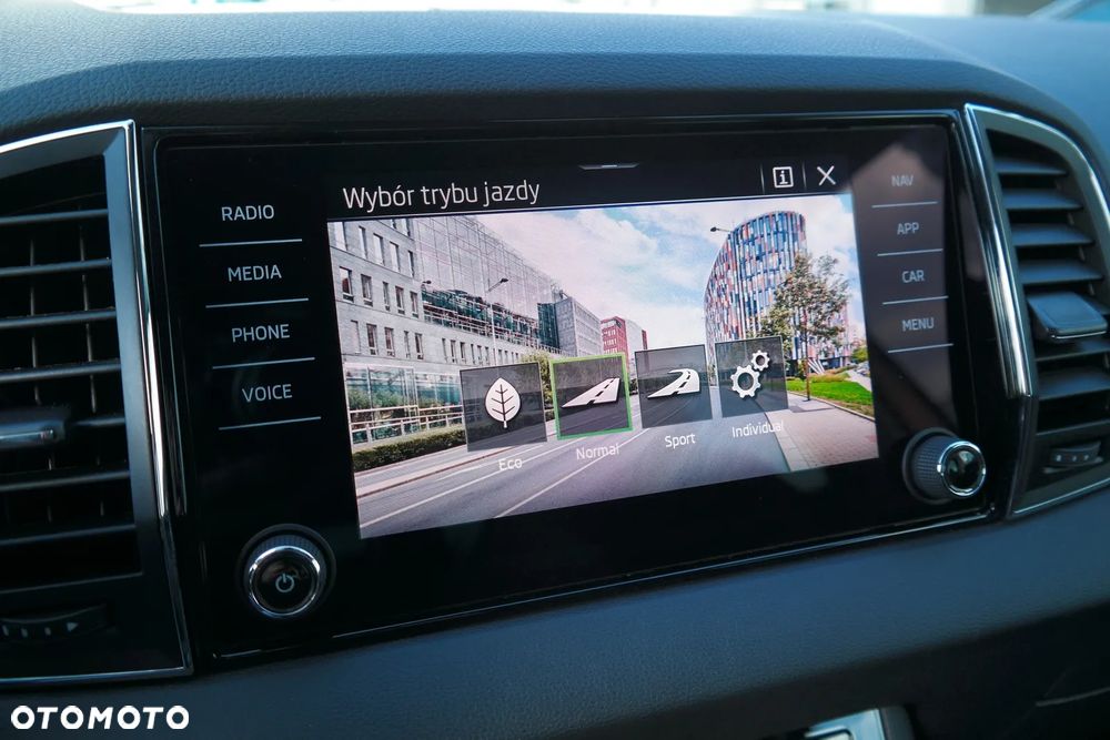 Skoda Karoq 1.5 TSI ACT Style DSG - 33