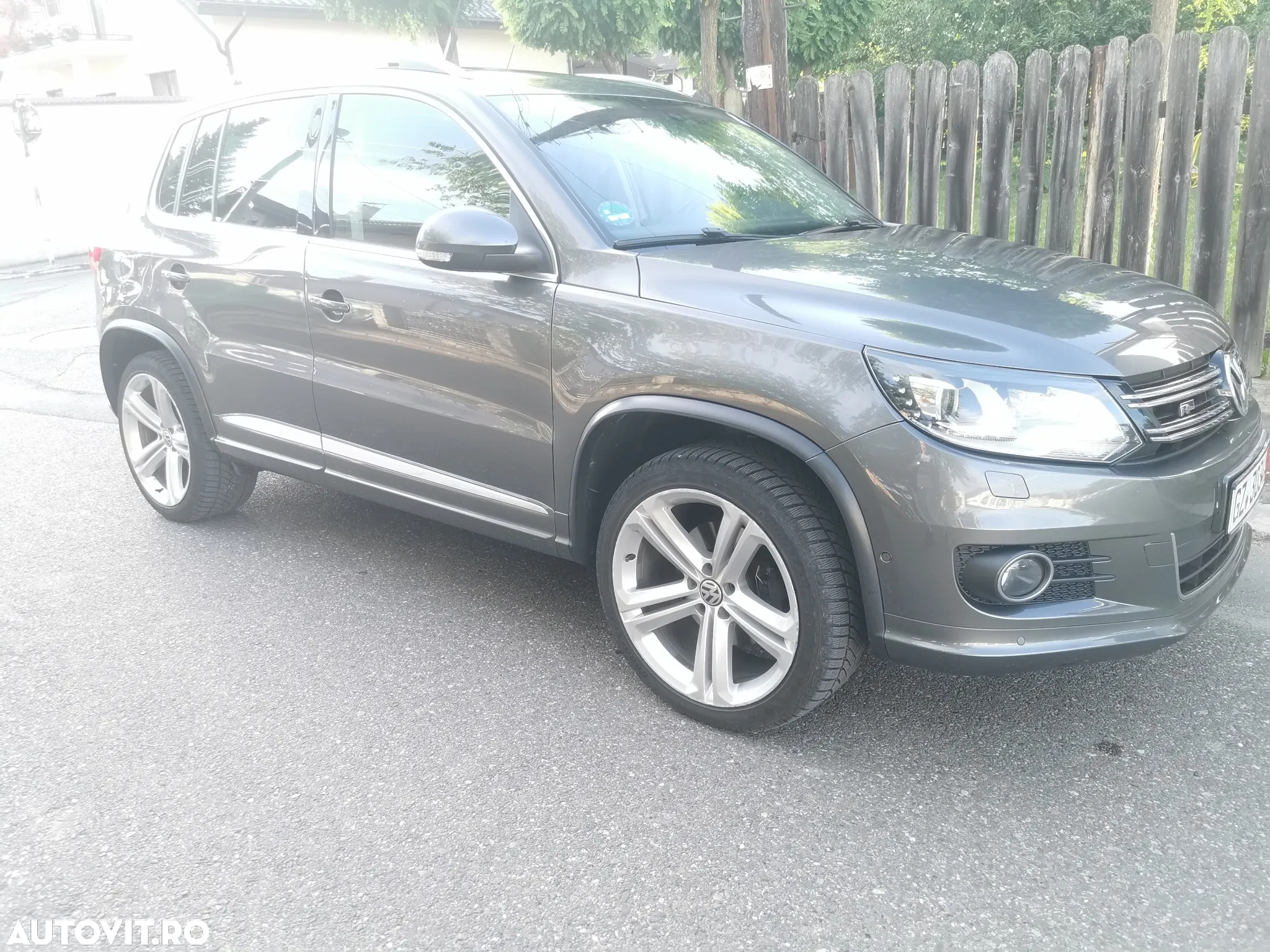 Volkswagen Tiguan - 18