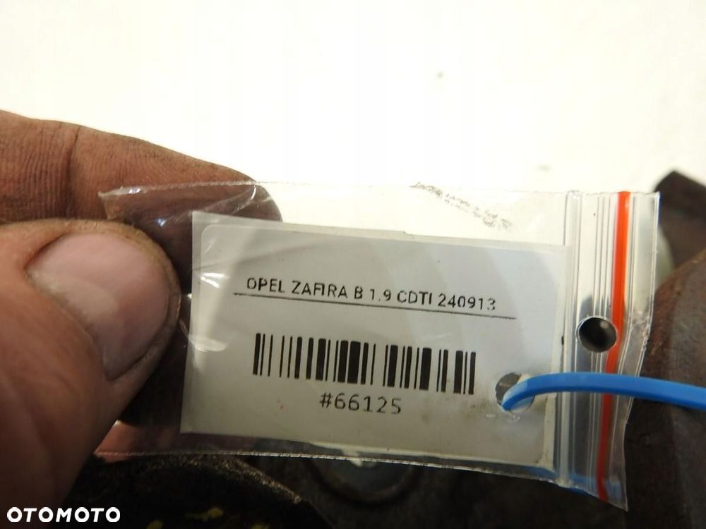 PIASTA ZWROTNICA PRAWY TYŁ OPEL ZAFIRA B 1.9 CDTI - 5