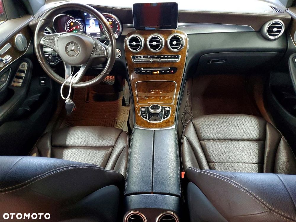 Mercedes-Benz GLC 300 4Matic 9G-TRONIC - 9