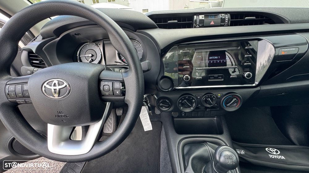 Toyota Hilux 2.4 D-4D 4X4 - 8