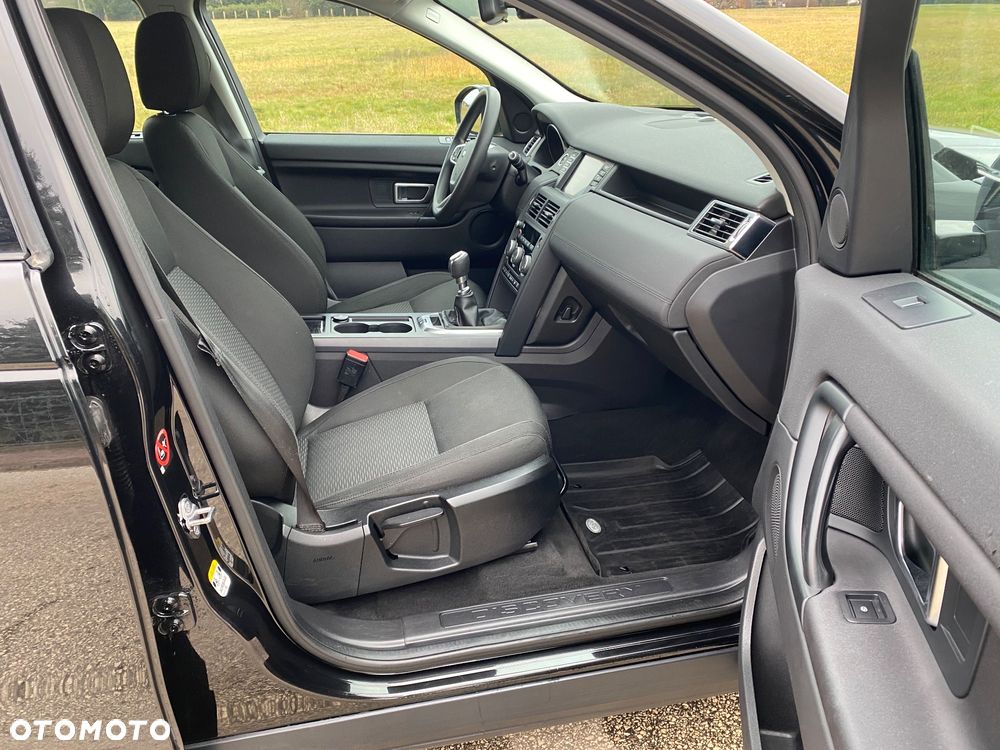 Land Rover Discovery Sport - 25
