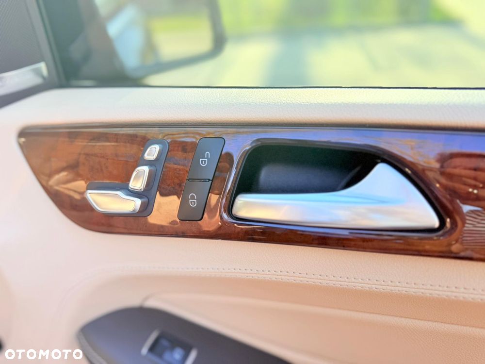 Mercedes-Benz GLE 350 d 4-Matic - 17