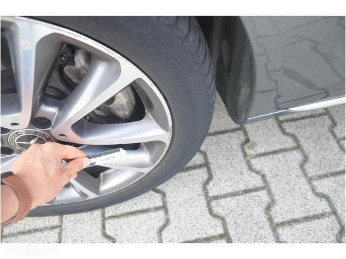 Mercedes-Benz Klasa E - 32