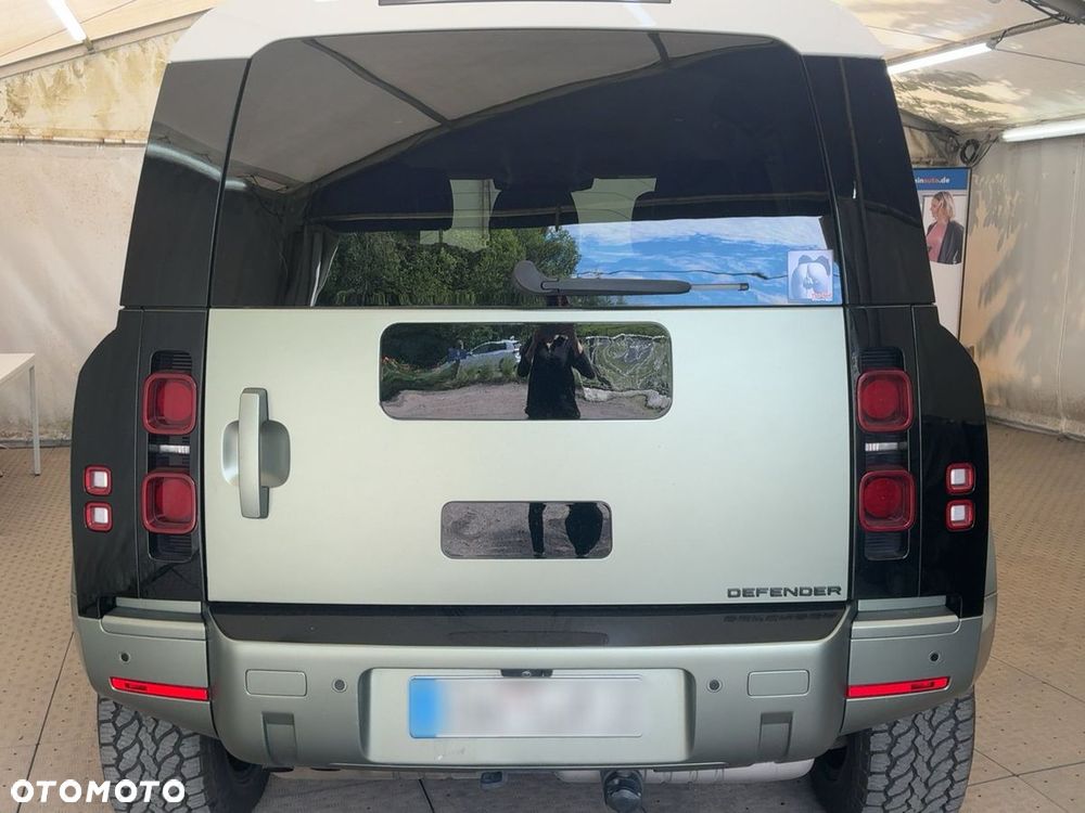 Land Rover Defender 110 D200 SE - 20