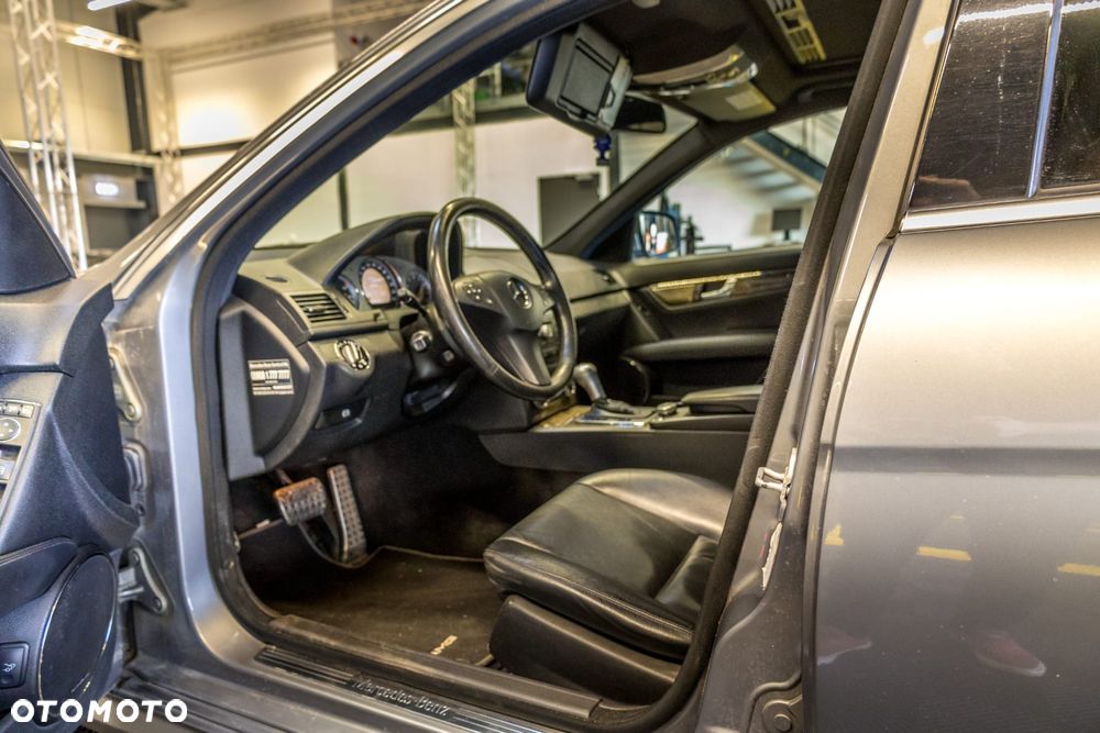 Mercedes-Benz Klasa C 350 7G-TRONIC Avantgarde - 13