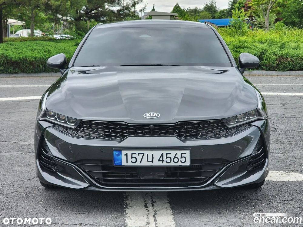 Kia K5 - 1