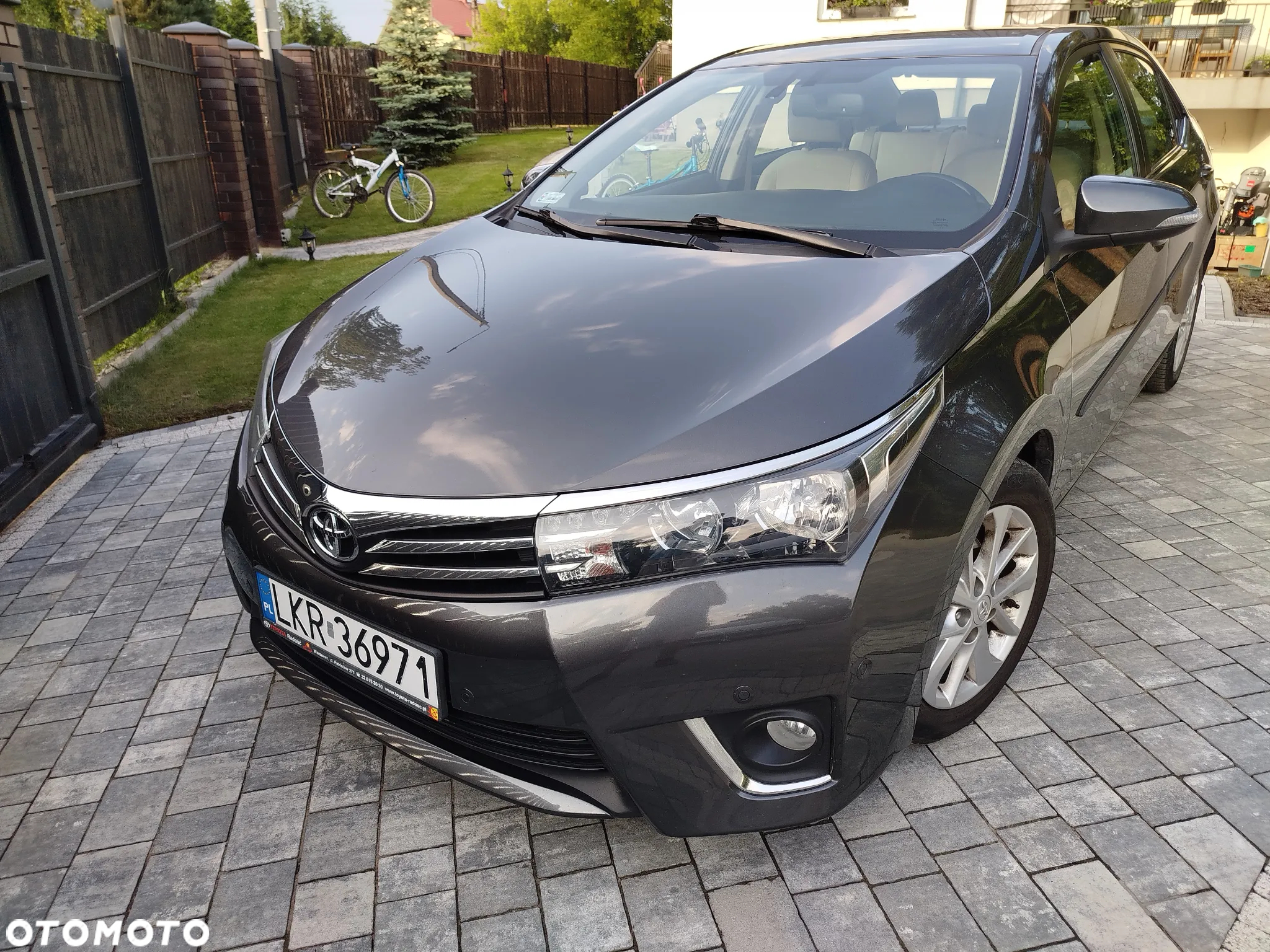 Toyota Corolla - 3