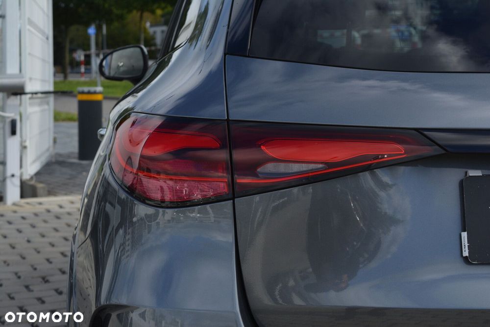 Mercedes-Benz GLC - 9