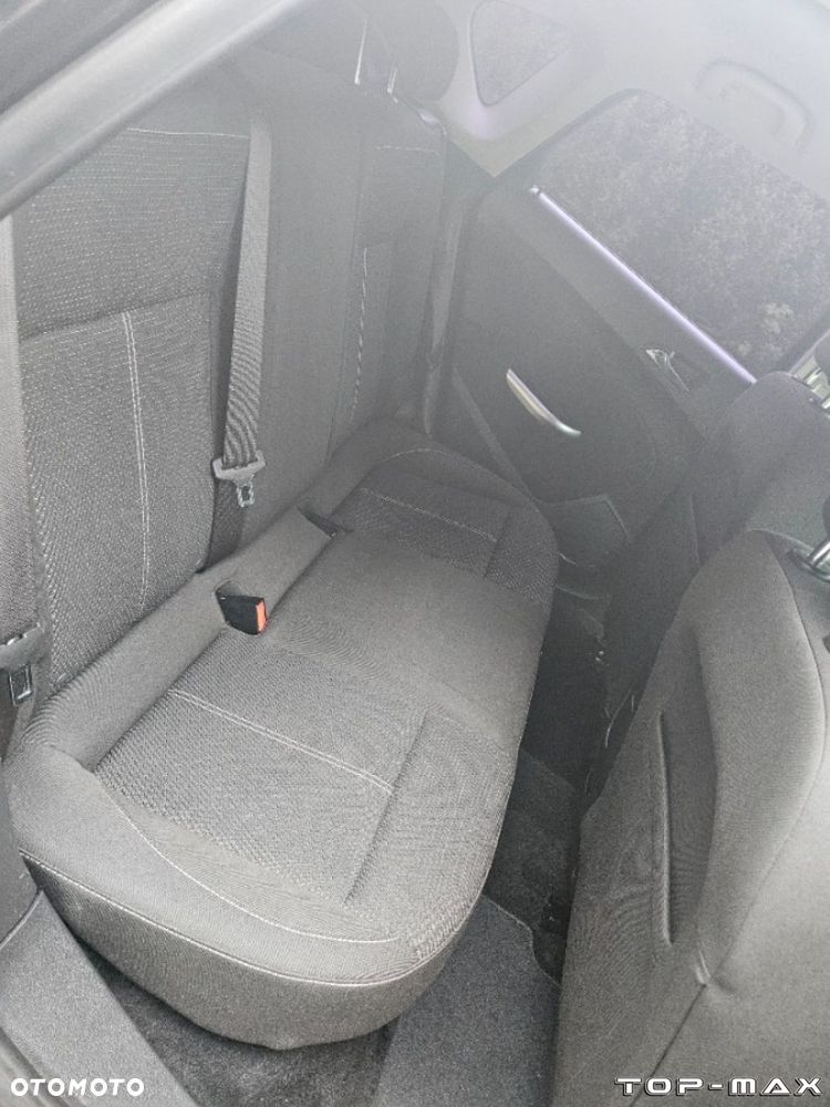 Opel Astra - 25