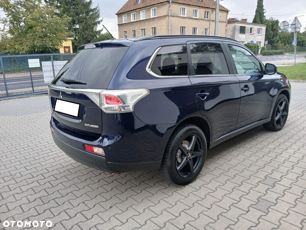 Mitsubishi Outlander 2.0 2WD Diamant Edition - 17