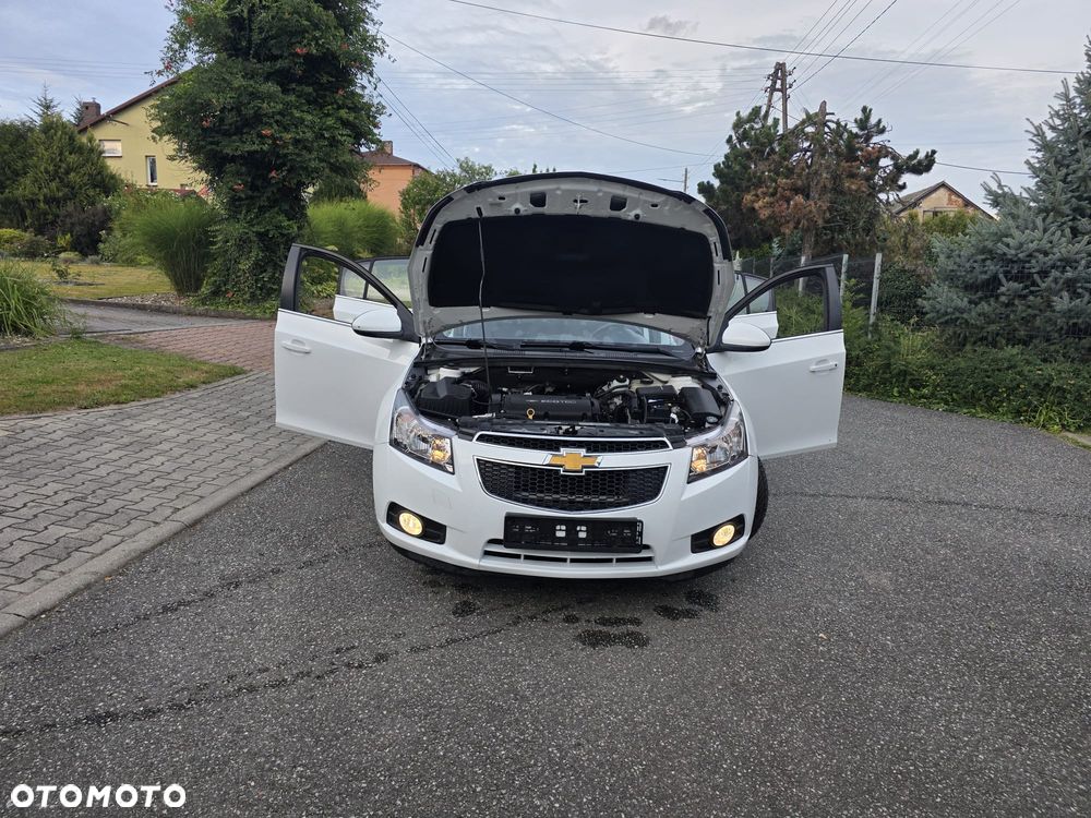 Chevrolet Cruze 1.6 LT+ - 2