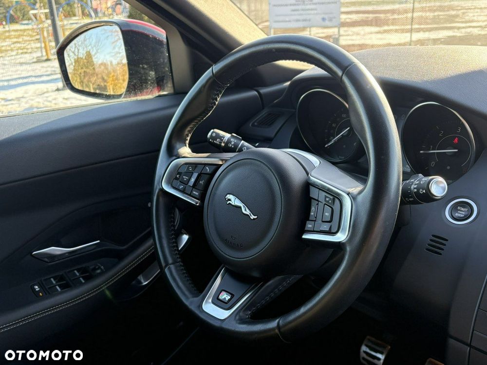 Jaguar E-Pace D150 R-Dynamic - 14