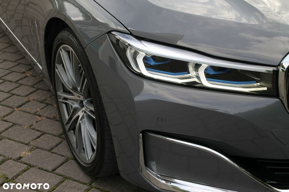 BMW Seria 7 740d xDrive - 30