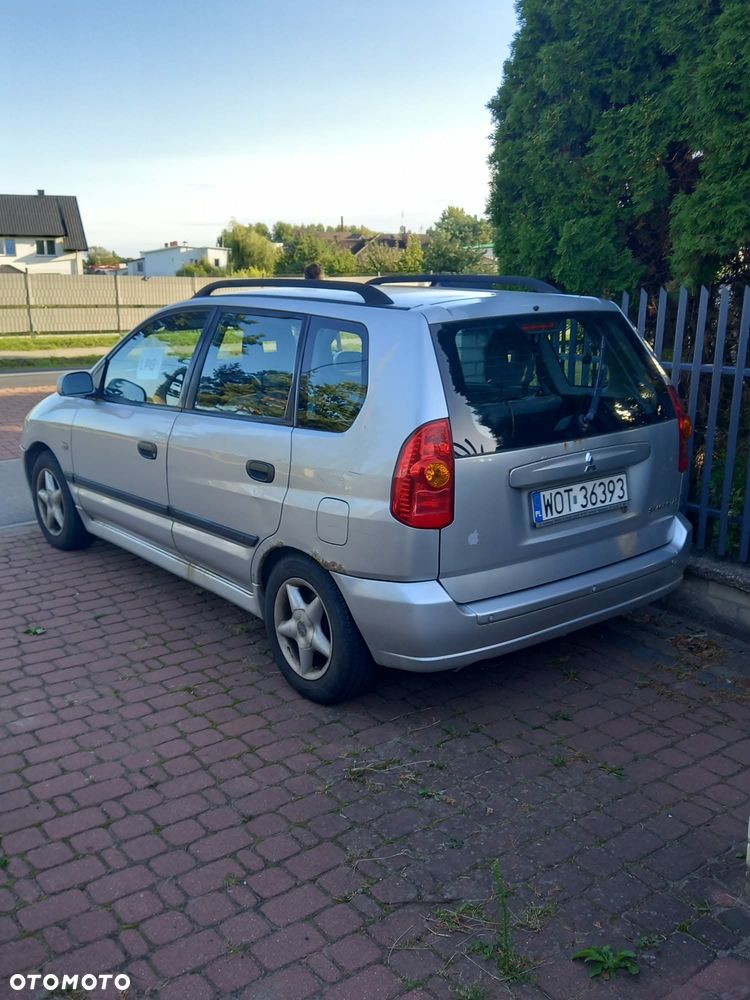 Mitsubishi Space Star - 8