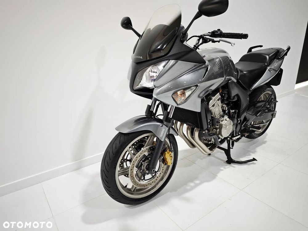 Honda CBF - 12