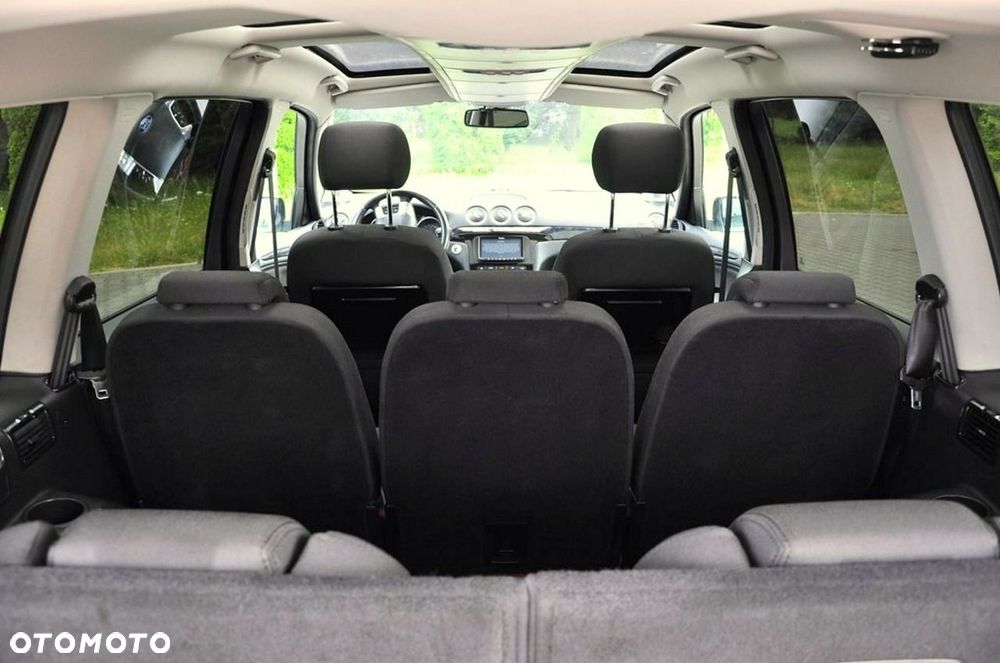 Ford Galaxy - 22
