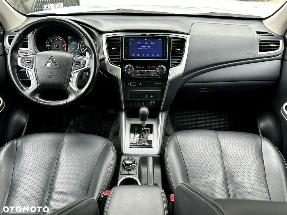 Mitsubishi L200 2.2 d DC Instyle Plus - 20