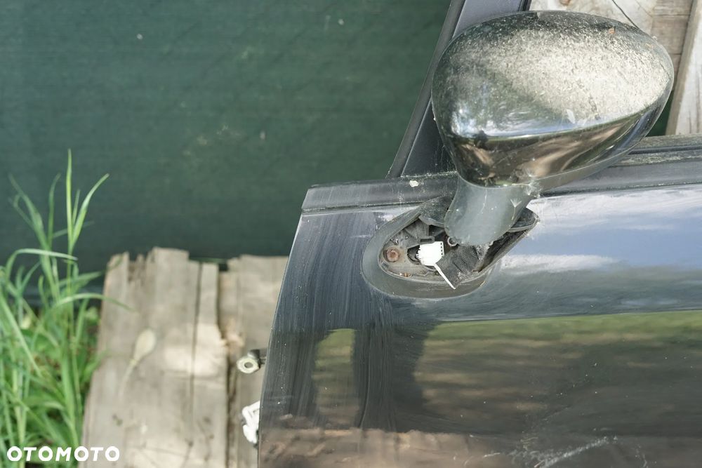 Drzwi przód przednie lewe Fiat Grande Punto 3d 876 - 3