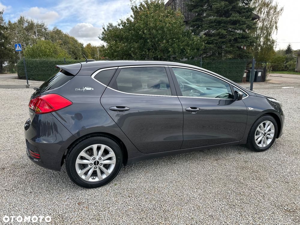 Kia Ceed 1.6 GDI Platinum Edition - 10