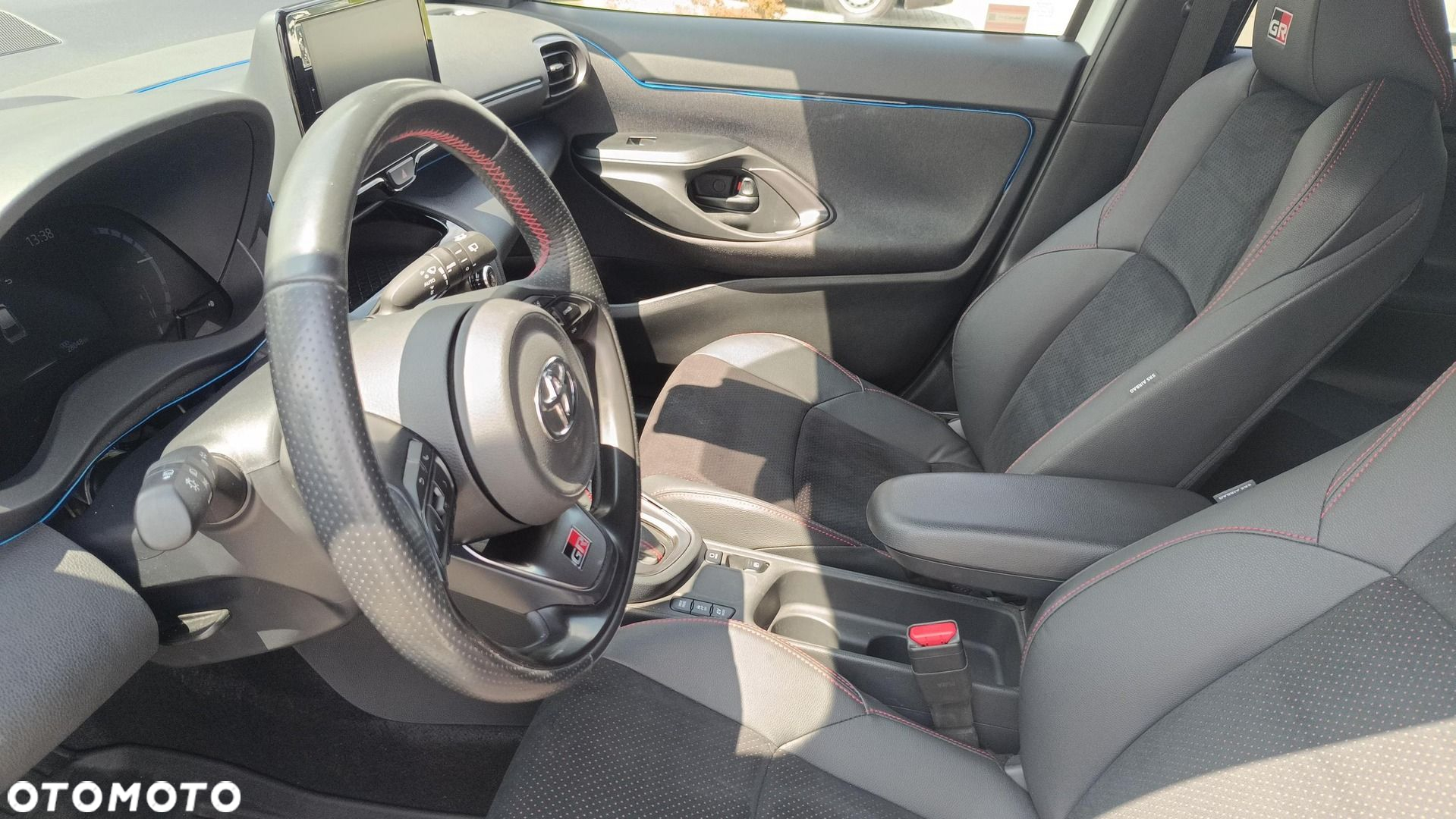 Toyota Yaris Cross - 14