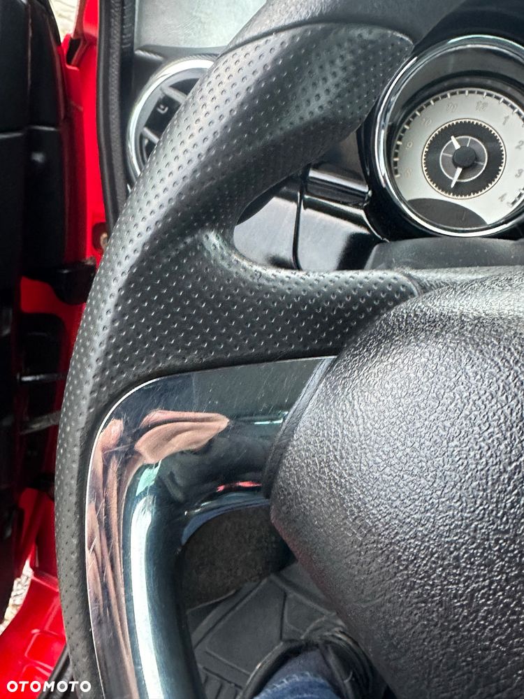 Aixam Crossover - 28