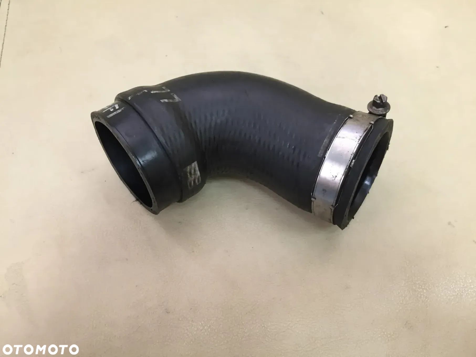 RURA WĄŻ PRZEWÓD POWIETRZA INTERCOOLERA AUDI A4 B6 1.9TDI 8E0145837F - 1