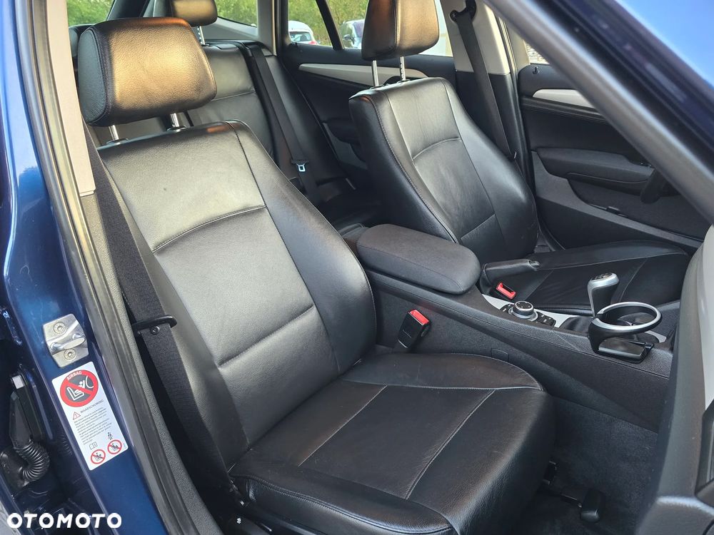 BMW X1 sDrive20d - 27