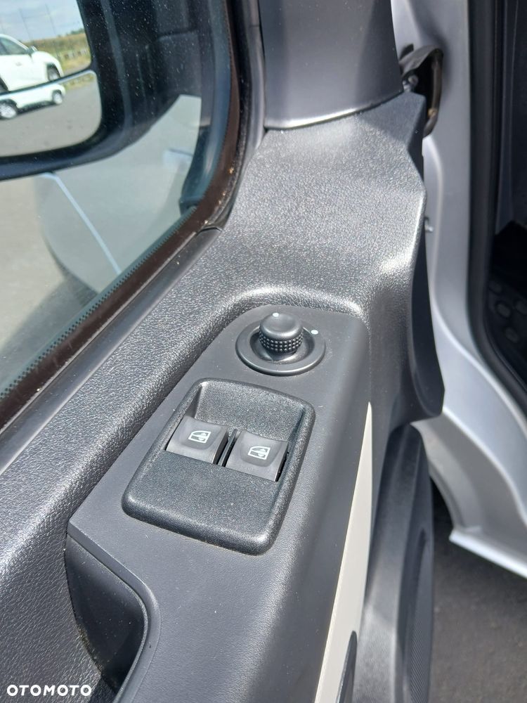 Renault Trafic - 13