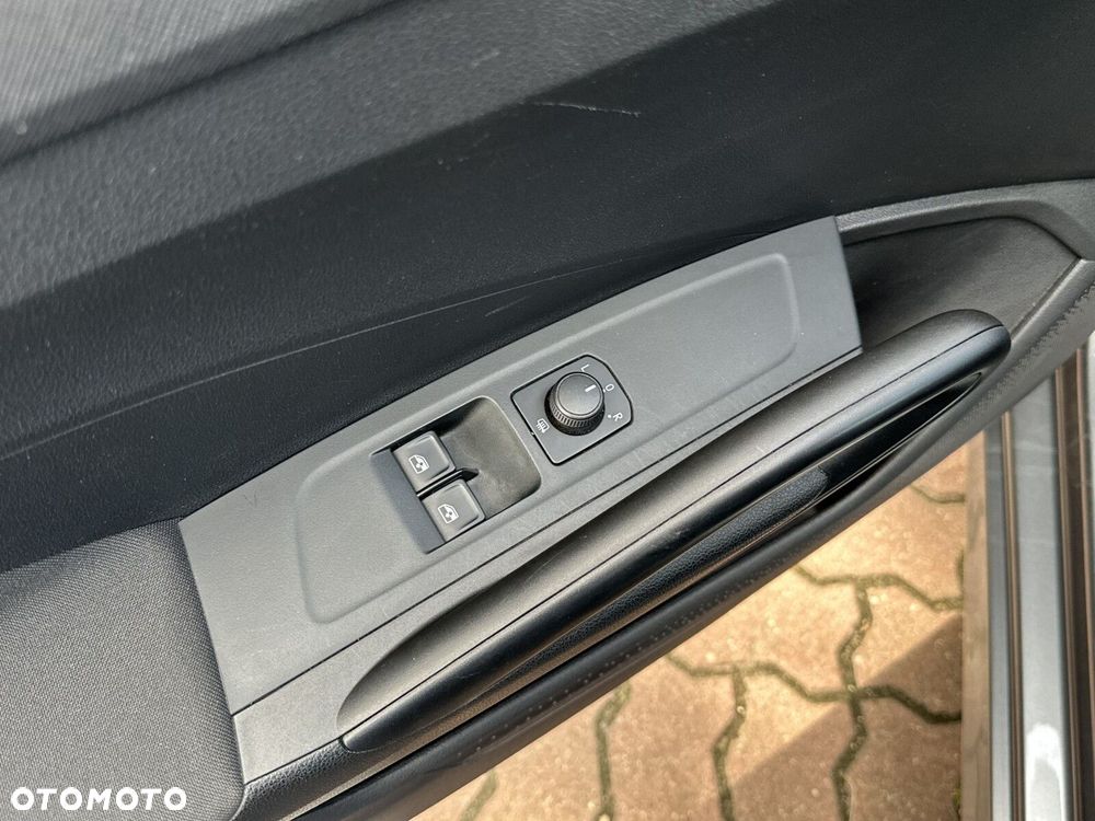 Skoda Fabia 1.0 TSI Ambition DSG - 29