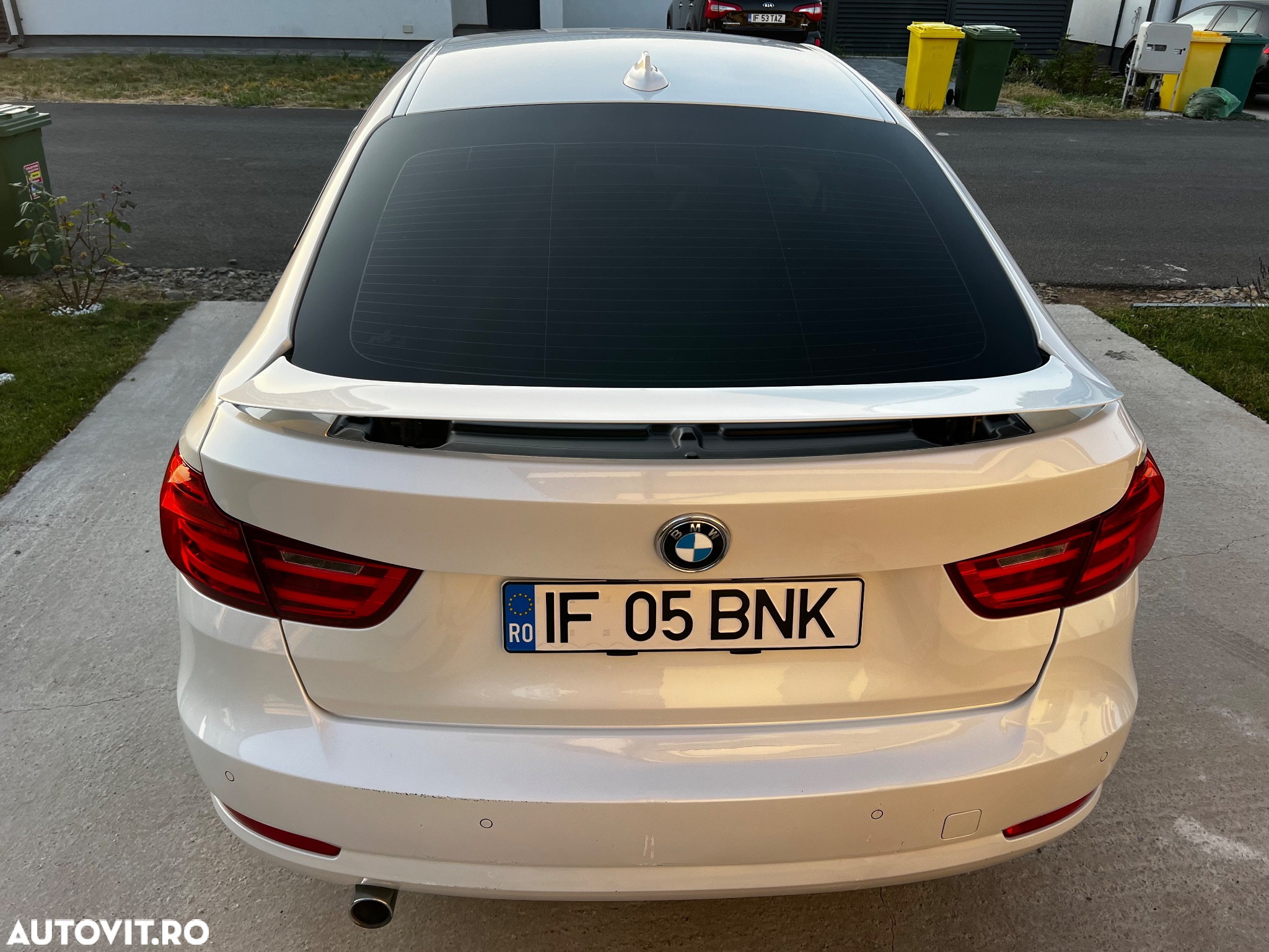 BMW Seria 3 318d - 4