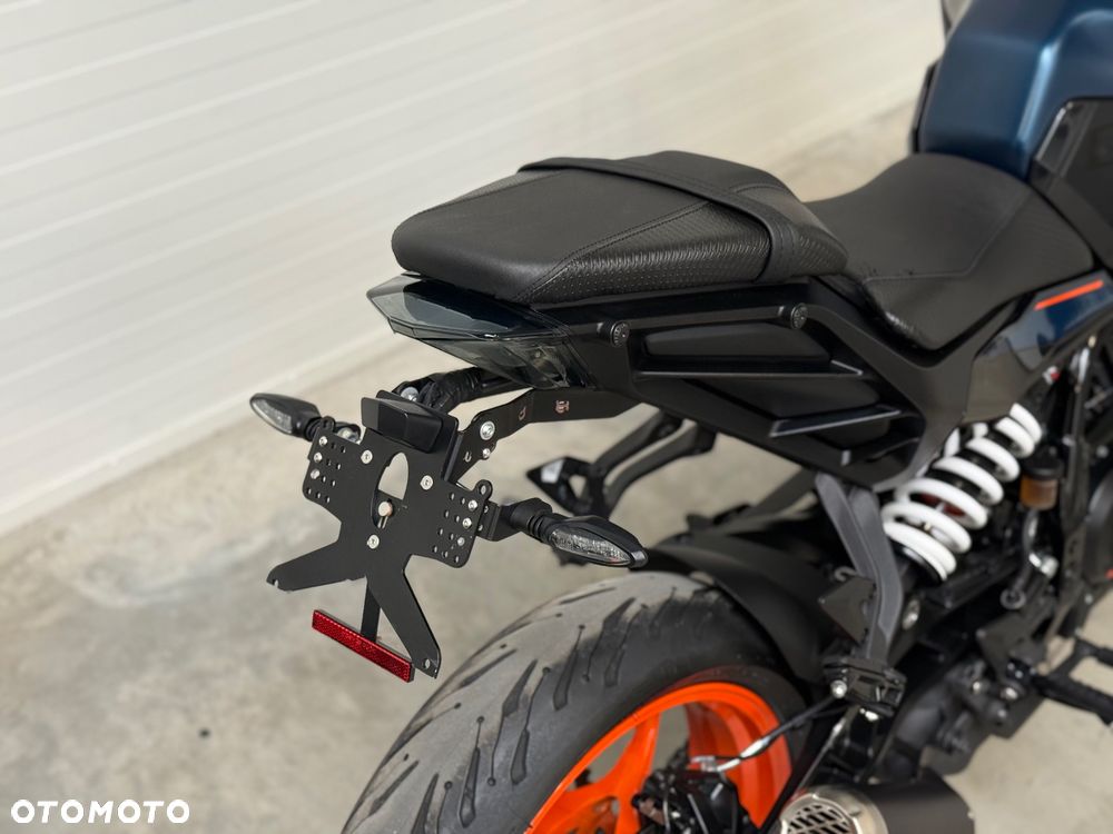 KTM Duke - 19