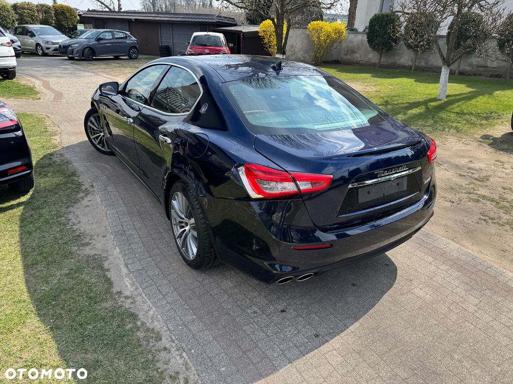 Maserati Ghibli GranSport - 22