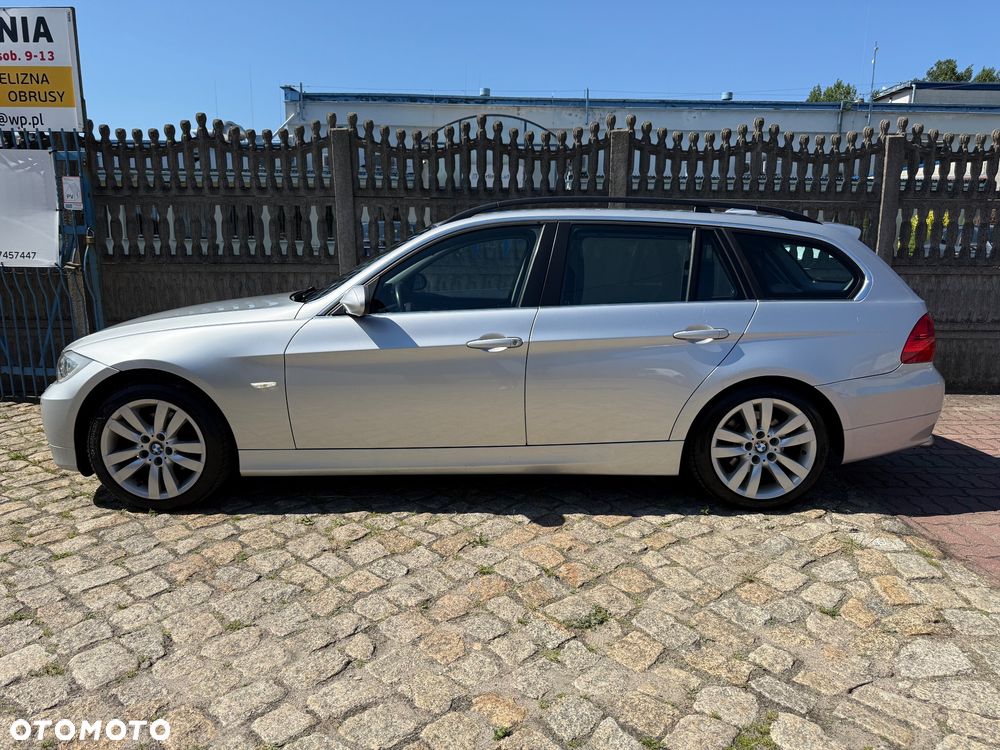 BMW Seria 3 325i - 15