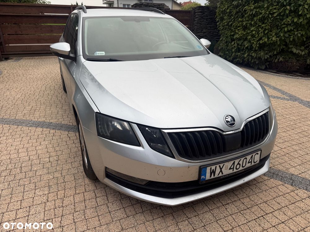 Skoda Octavia 1.6 TDI Premium Edition - 17