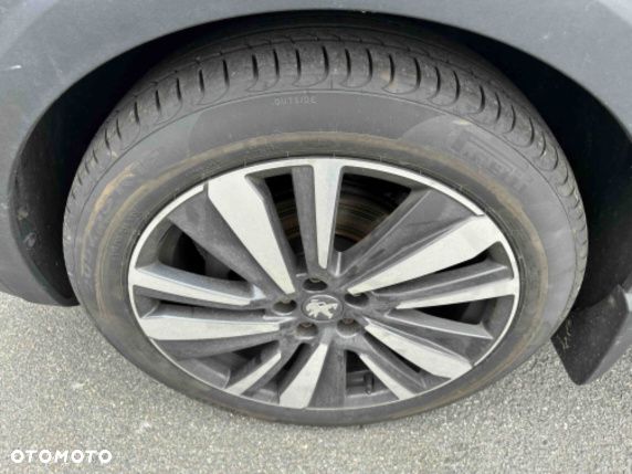 Peugeot 3008 PureTech 130 Stop & Start GPF Allure Business-Paket - 11