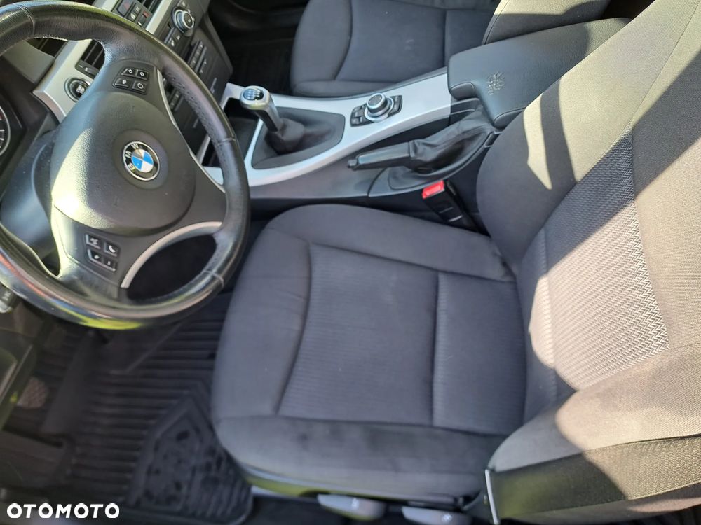 BMW Seria 3 316d - 10