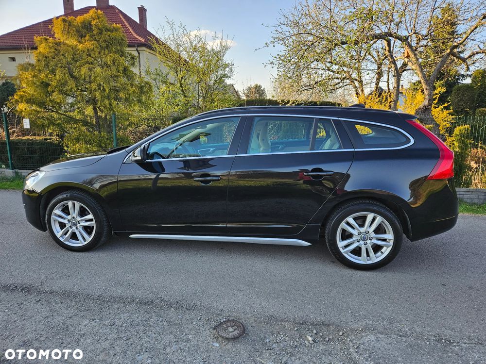 Volvo V60 D4 Momentum - 10