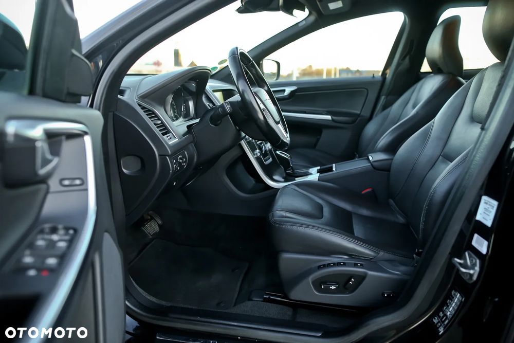 Volvo XC 60 D4 Geartronic Summum - 19