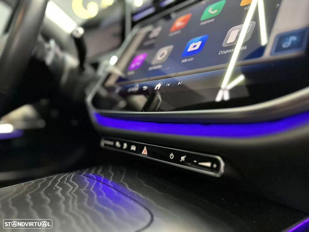 Mercedes-Benz E 300 e Exclusive Line - 30