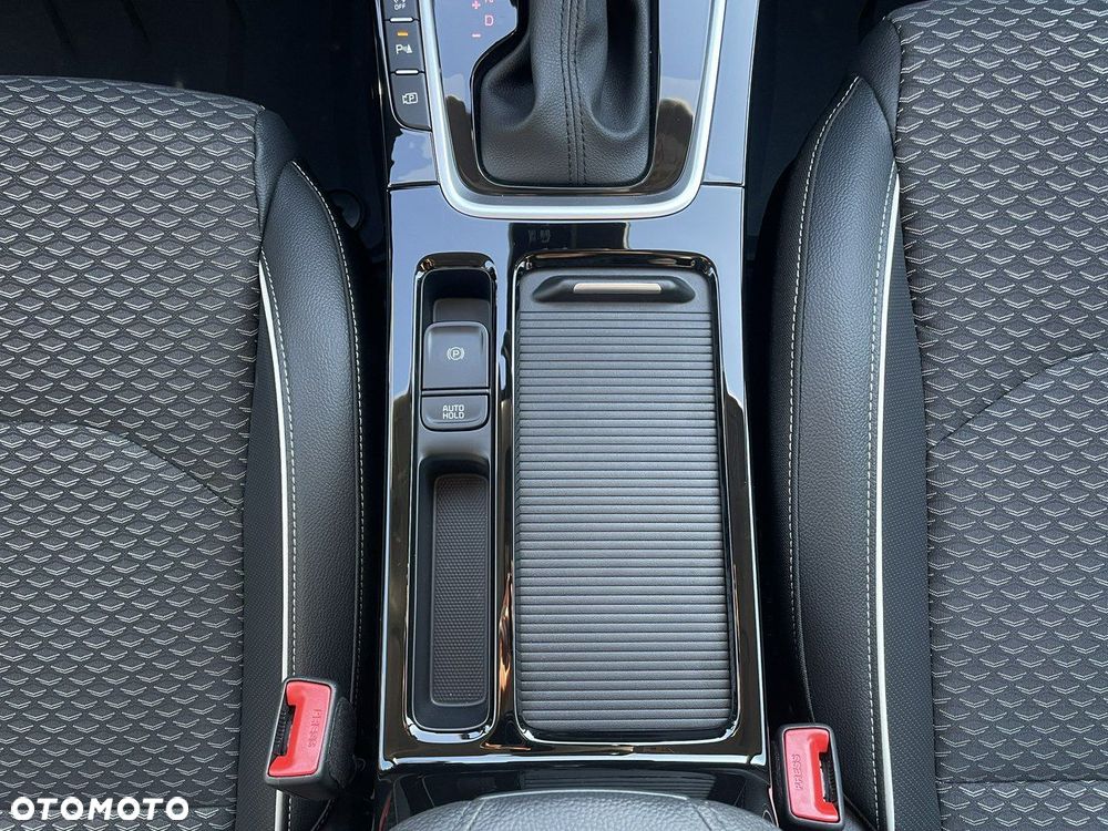 Kia XCeed 1.5 T-GDI Business Line DCT - 17