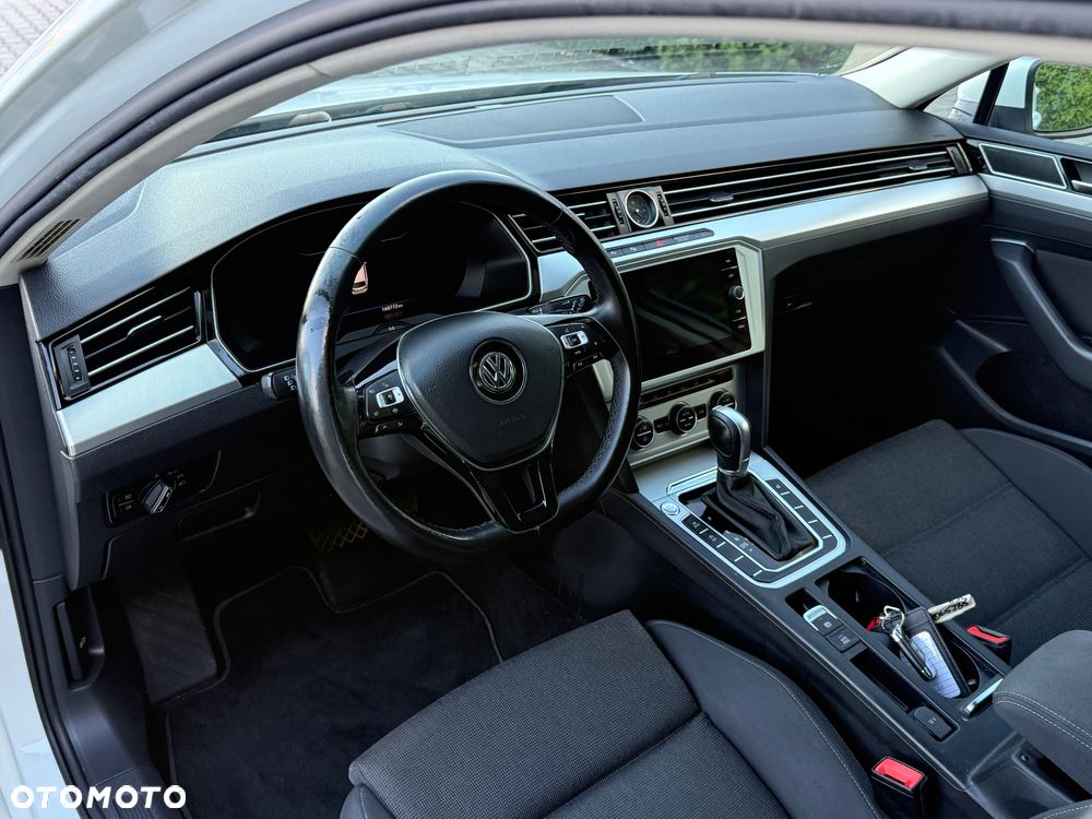 Volkswagen Passat - 7