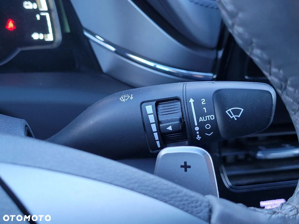 Hyundai IONIQ hybrid Business - 29