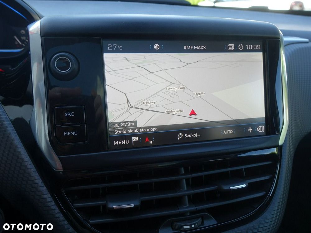 Peugeot 2008 1.2 Pure Tech Style S&S - 22