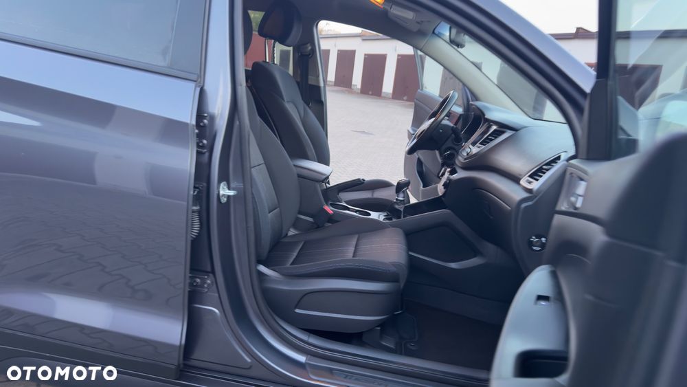 Hyundai Tucson 1.7 CRDI BlueDrive Comfort 2WD - 24