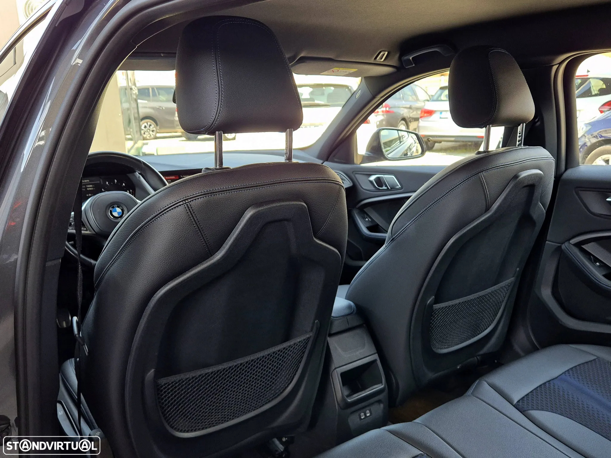 BMW 116 d Pack Desportivo M - 7