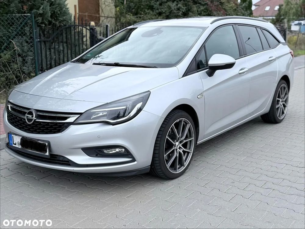 Opel Astra 1.6 BiTrb D (CDTI) Start/Stop Sports Tourer Innovation - 2