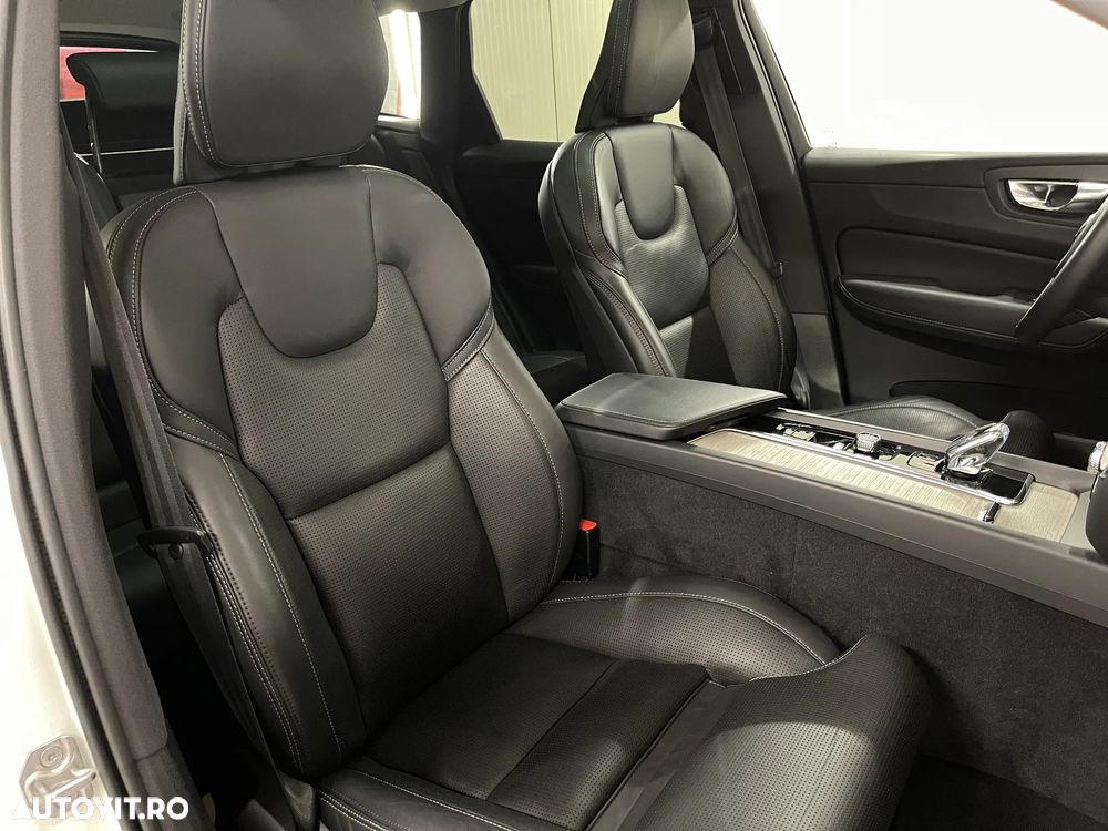Volvo XC 60 Recharge T8 Twin Engine eAWD Inscription - 11